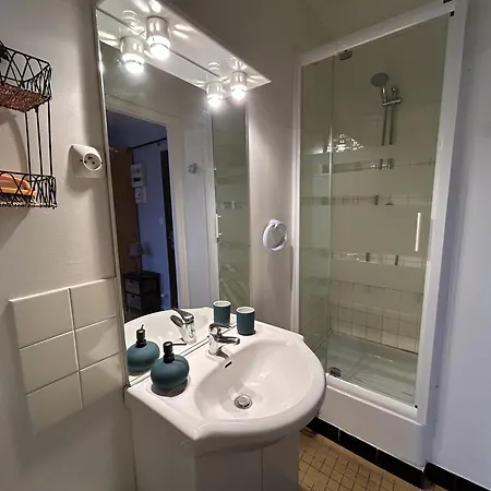 Appartement Cosy En Centre-ville, Proche Thermes - Fr-1-541-135 *